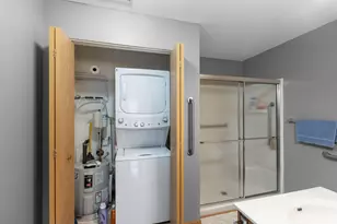 801 N McLean Blvd, Elgin, IL 60123 - Photo 13