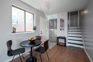 2102 W 73rd St, Chicago, IL 60636 - Photo 7