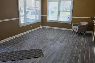 253 Mantua St, Park Forest, IL 60466 - Photo 3