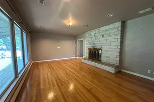 7216 Leonard Dr, Darien, IL 60561 - Photo 3