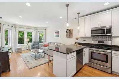 4105 N Lawndale Avenue #301, Chicago, IL 60618 - Photo 5