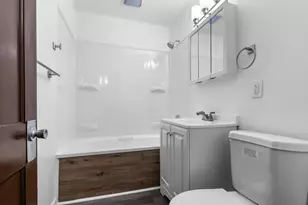 1617 Custer Ave, Rockford, IL 61103 - Photo 9