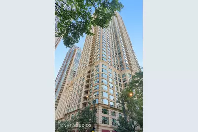 25 E Superior Street #4201, Chicago, IL 60611 - Photo 1