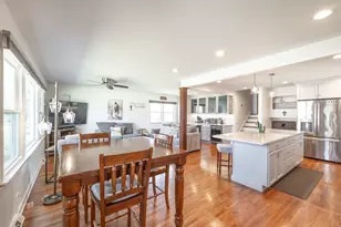 751 Leaf Ct, Bartlett, IL 60103 - Photo 3