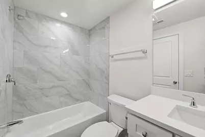 2342 N Lawndale Avenue, Chicago, IL 60647 - Photo 9