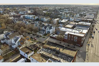 2342 N Lawndale Avenue, Chicago, IL 60647 - Photo 33