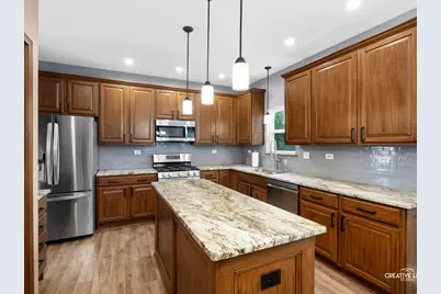 1524 W Mooseheart Road, North Aurora, IL 60542 - Photo 9