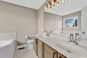 1524 W Mooseheart Rd, North Aurora, IL 60542 - Photo 13