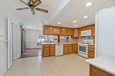 213 Villa Road, Streamwood, IL 60107 - Photo 13