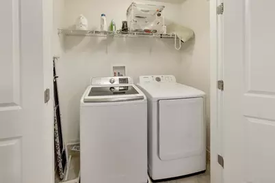 1174 Evergreen Avenue, Des Plaines, IL 60016 - Photo 25