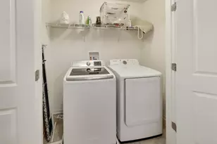 1174 Evergreen Ave, Des Plaines, IL 60016 - Photo 25