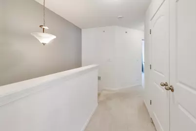 1174 Evergreen Avenue, Des Plaines, IL 60016 - Photo 13