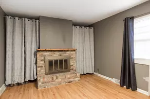 3005 Green Meadow Ln, Cary, IL 60013 - Photo 9