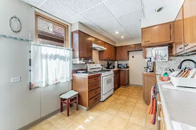 7533 N Ridge Boulevard, Chicago, IL 60645 - Photo 9