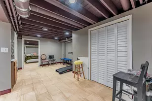 7533 N Ridge Blvd, Chicago, IL 60645 - Photo 23