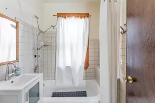 7533 N Ridge Blvd, Chicago, IL 60645 - Photo 17