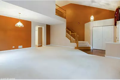 285 Seaton Court, Lake Zurich, IL 60047 - Photo 3