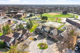 219 Old Oak Ct W, Buffalo Grove, IL 60089 - Photo 19