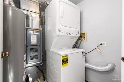 219 Old Oak Court W, Buffalo Grove, IL 60089 - Photo 15