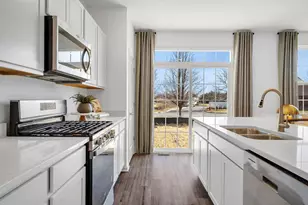 [Address not provided], Aurora, IL 60503 - Photo 5