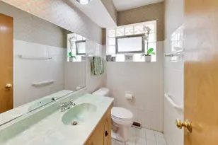 5220 W Patterson Ave, Chicago, IL 60641 - Photo 9