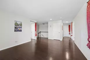 24 Beverly Ln, Hawthorn Woods, IL 60047 - Photo 15