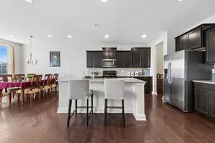 24 Beverly Ln, Hawthorn Woods, IL 60047 - Photo 7