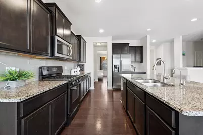 24 Beverly Lane, Hawthorn Woods, IL 60047 - Photo 5