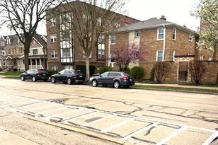 33 S Madison Ave, La Grange, IL 60525 - Photo 3