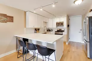 1960 N Lincoln Park West Ave, Chicago, IL 60614 - Photo 7