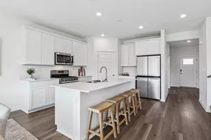 530 Freedom Trail, Burlington, WI 53105 - Photo 5