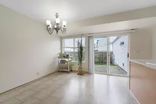 900 Symphony Dr, Aurora, IL 60504 - Photo 9