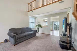 900 Symphony Dr, Aurora, IL 60504 - Photo 5