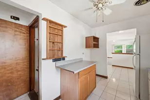 18001 Gladville Ave, Homewood, IL 60430 - Photo 13