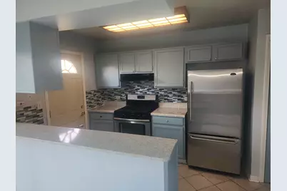 [Address not provided], Island Lake, IL 60042 - Photo 5