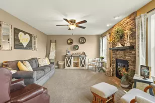 13362 Foxglove Ln, Winnebago, IL 61088 - Photo 15