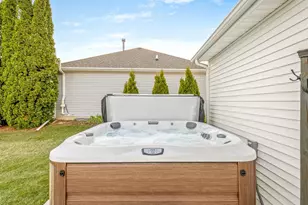 13362 Foxglove Ln, Winnebago, IL 61088 - Photo 47