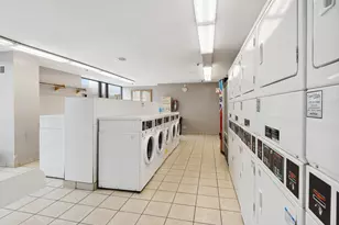 1122 N Clark St, Chicago, IL 60610 - Photo 15