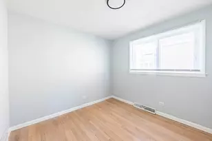 4914 W 32nd Pl, Cicero, IL 60804 - Photo 17