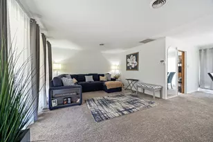 107 Nashua St, Park Forest, IL 60466 - Photo 3