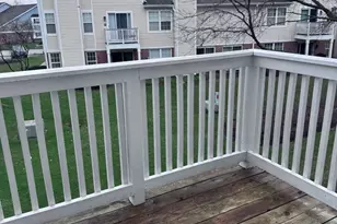 279 Regal Ct, Roselle, IL 60172 - Photo 15