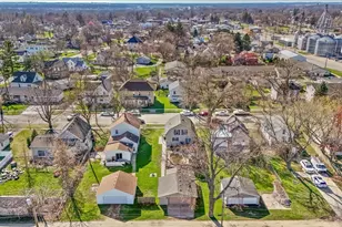 122 N Stott St, Genoa, IL 60135 - Photo 39