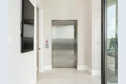 10 Illinois Street #5A, Saint Charles, IL 60174 - Photo 3