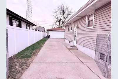 [Address not provided], Lansing, IL 60438 - Photo 23