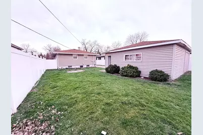 [Address not provided], Lansing, IL 60438 - Photo 5