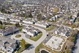 371 Le Parc Cir, Buffalo Grove, IL 60089 - Photo 25