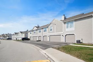 371 Le Parc Cir, Buffalo Grove, IL 60089 - Photo 29