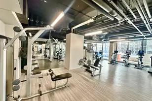 2020 N Lincoln Park West Ave, Chicago, IL 60614 - Photo 11