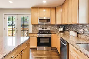 8842 S Talman Ave, Evergreen Park, IL 60805 - Photo 11