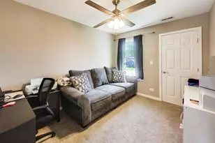 8842 S Talman Ave, Evergreen Park, IL 60805 - Photo 19